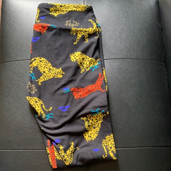 One Size Jaguar LuLaRoe Leggings - Picture 1 of 4